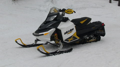 2011 Ski-Doo MX Z E-TEC 800