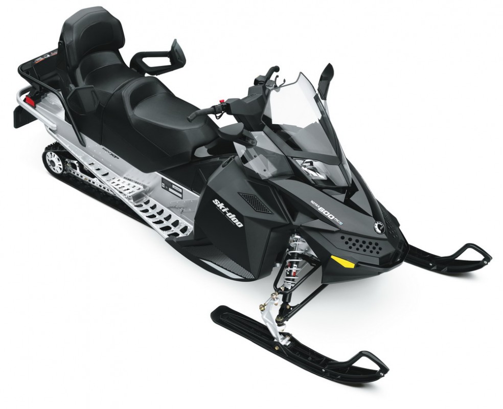 MaxSled Snowmobile Review 2012 SkiDoo Grand Touring Sport ACE 600