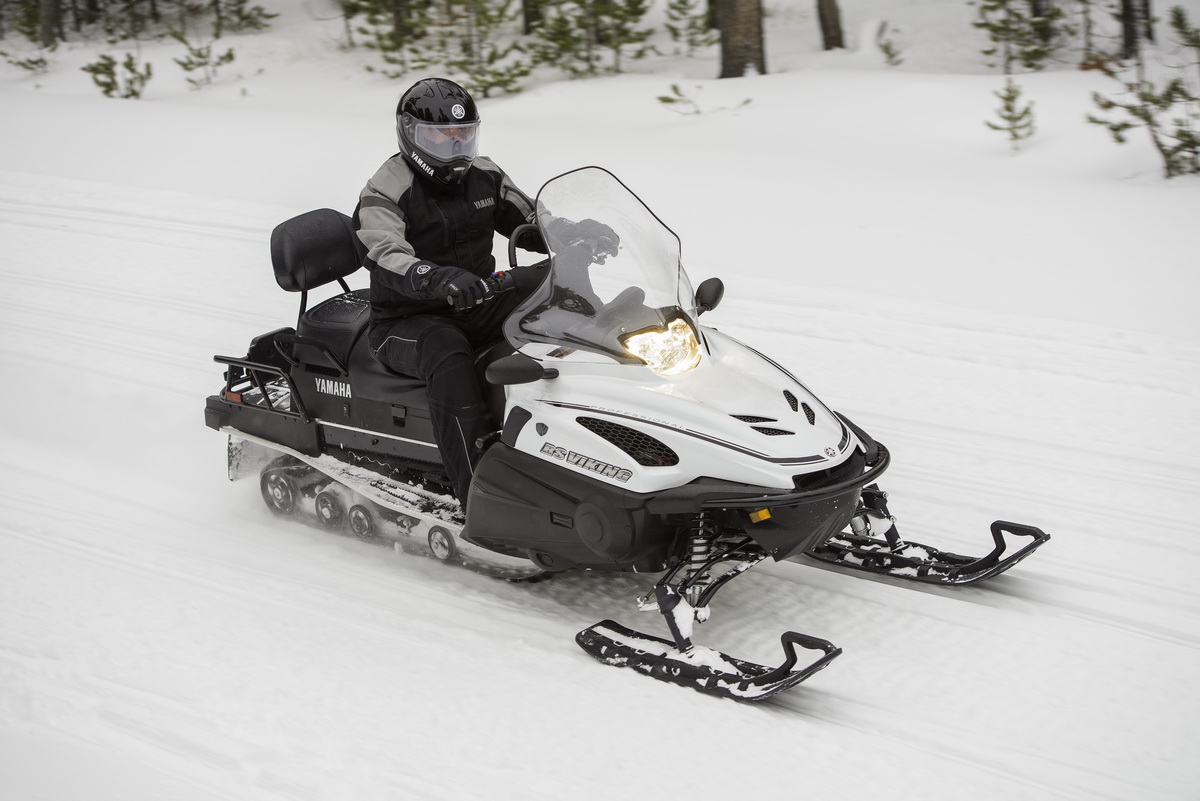 Снегоходы ямахи профессионал б у. Yamaha RS Viking professional. Yamaha RS Viking. Снегоход Ямаха RS Viking professional. Викинг 2 снегоход 2014.